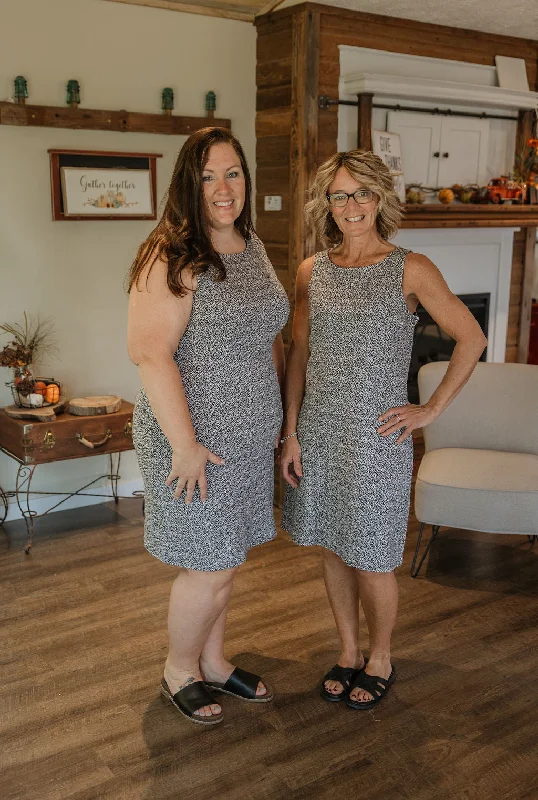 Reduced Prices AMORY REG/CURVY SLEEVELESS ABSTRACT DRESS