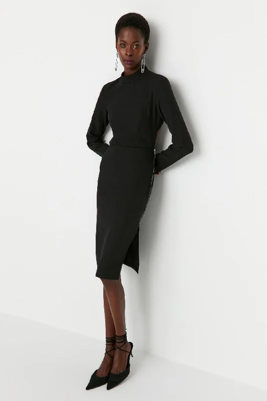 Instant Discount High Neck Open Back Bodycon Dress