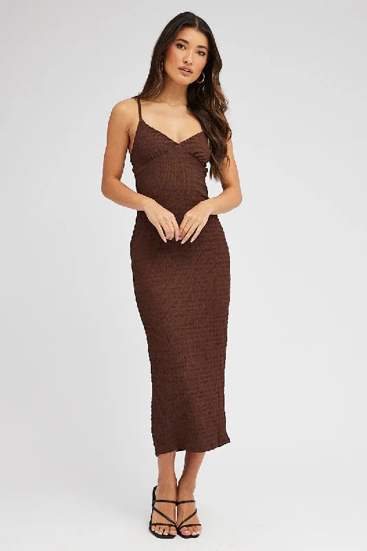 Act Fast Brown Midi Dress Sleeveless Textured Fabric