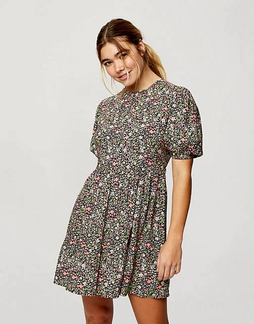 Final Clearance Cluster Tea Print Dress Black