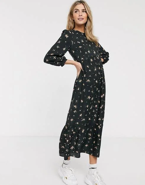 Epic Deals Volume Sleeve Midi Dress with Tiered Skirt in Ditsy Floral-Black