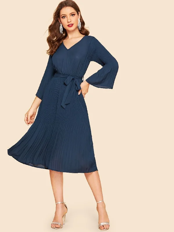 Year-End Clearance 70s Bell Sleeve Pleated Flowy Dress With Belt